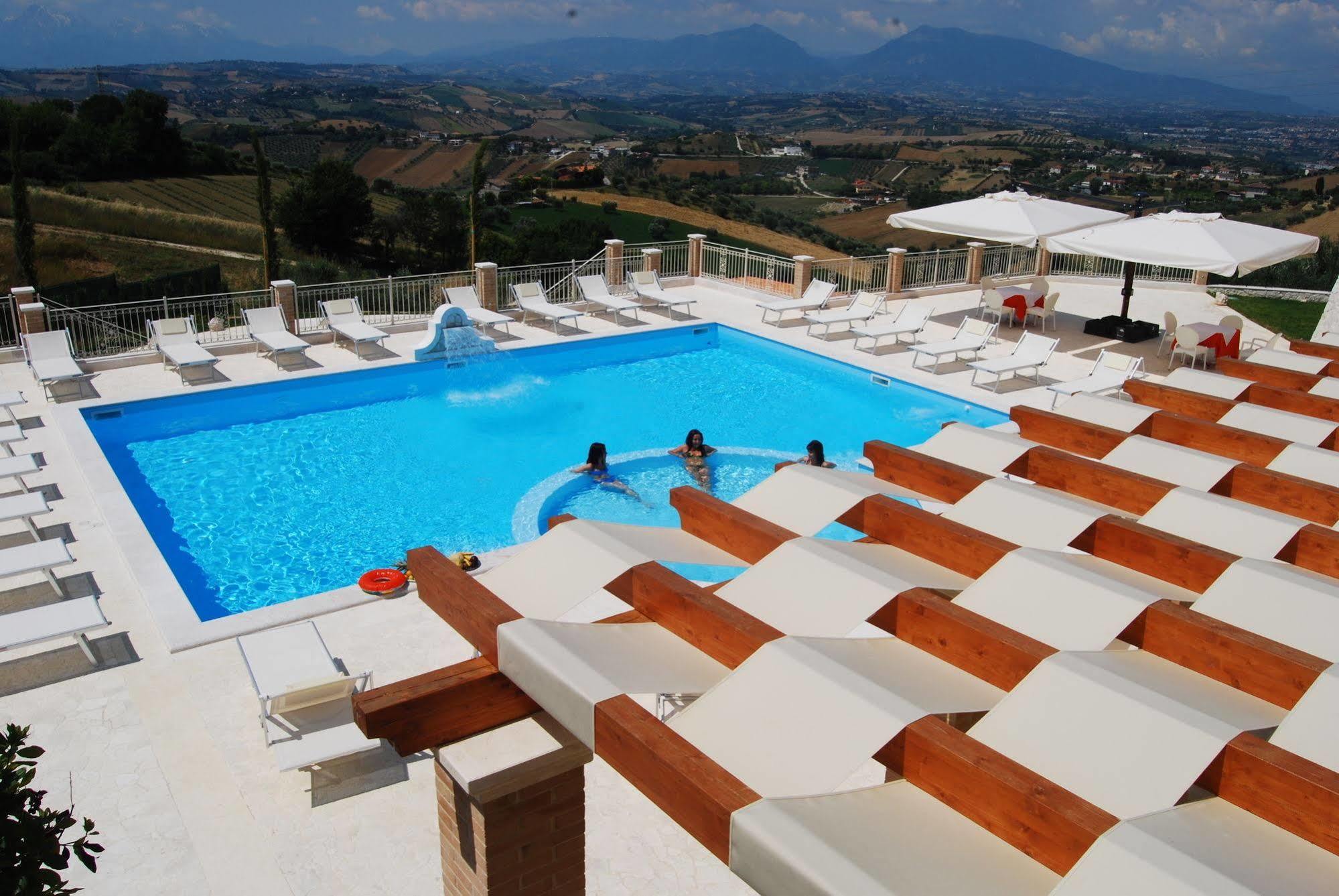 Incantea Resort Tortoreto Zewnętrze zdjęcie